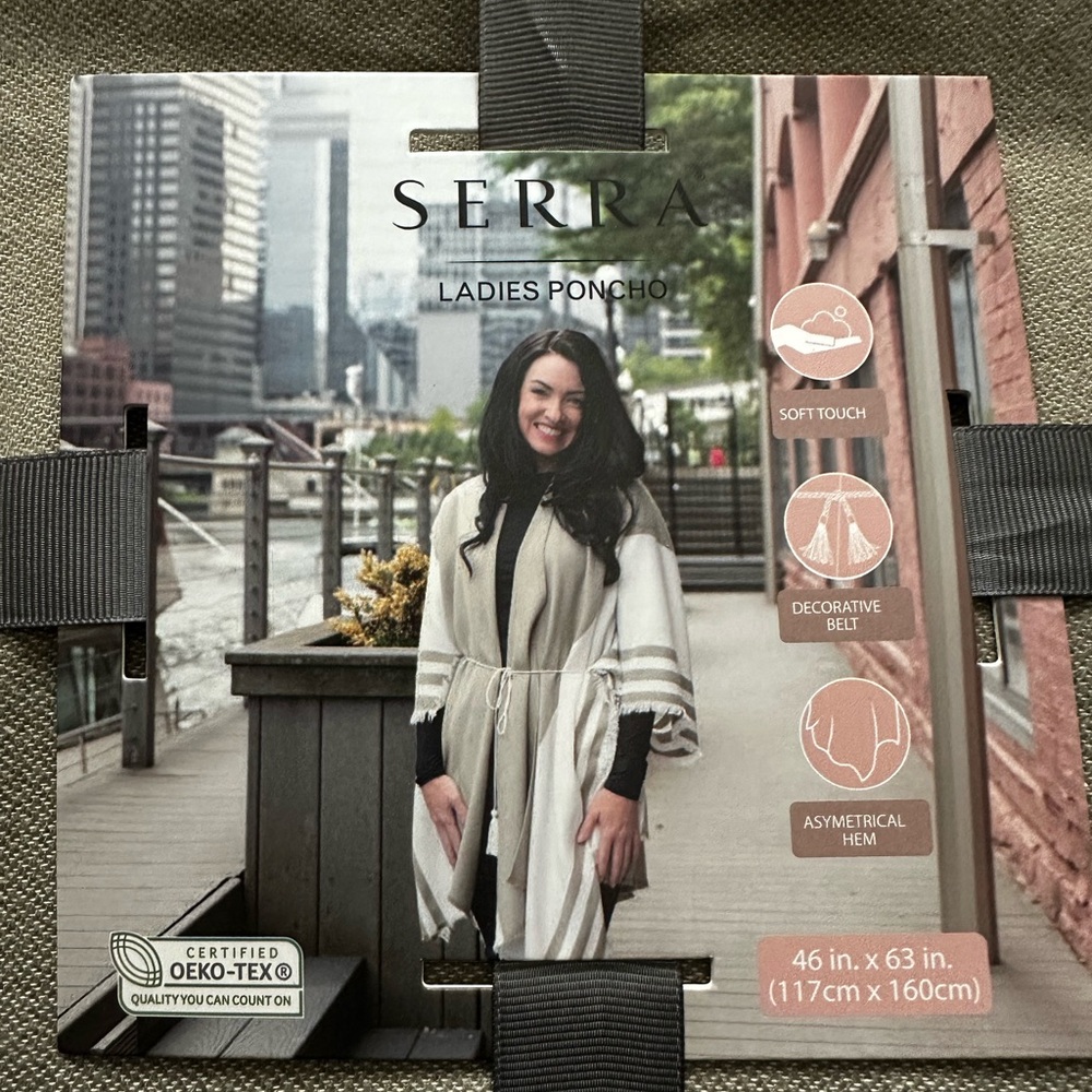 Serra Ladies Poncho